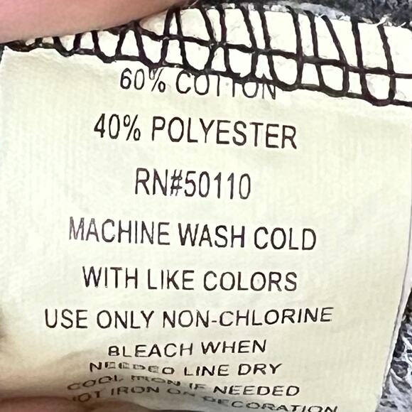 Feathers Black skull & White sweatshirt Heart Pattern sugar skull Halloween - Picture 5 of 6